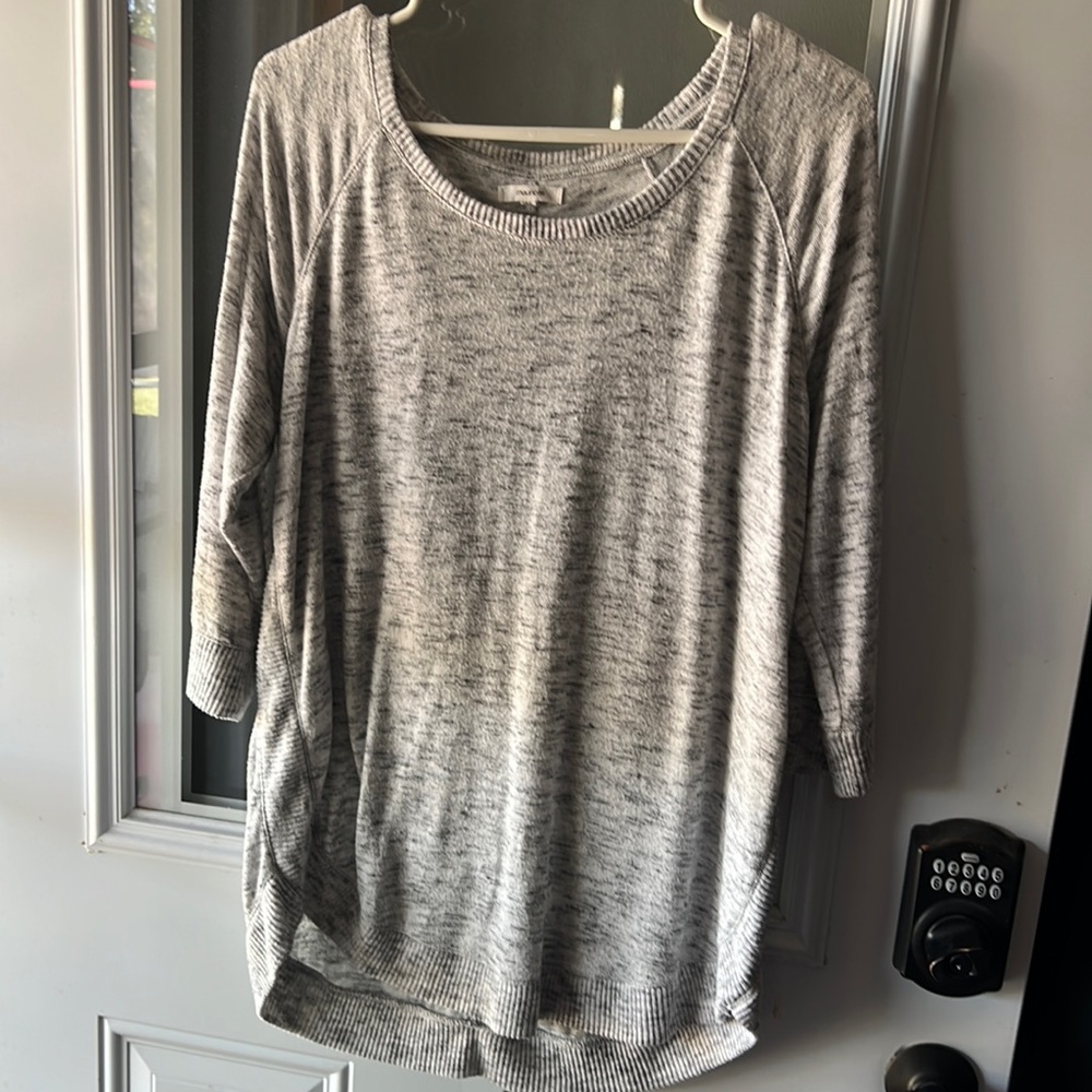 Marbled gray sweater. Comfortable and breathable material. Great condition